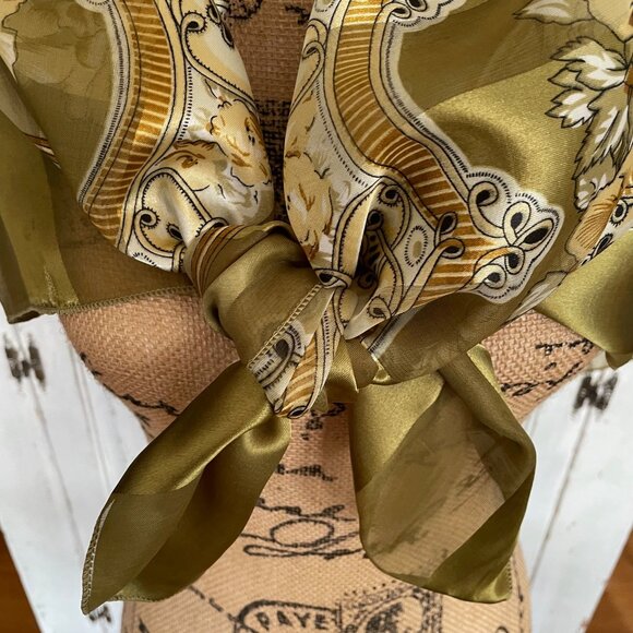 Women's Large 40' Square Scarf w/ Gold and White Baroque Floral Pattern - Picture 4 of 14